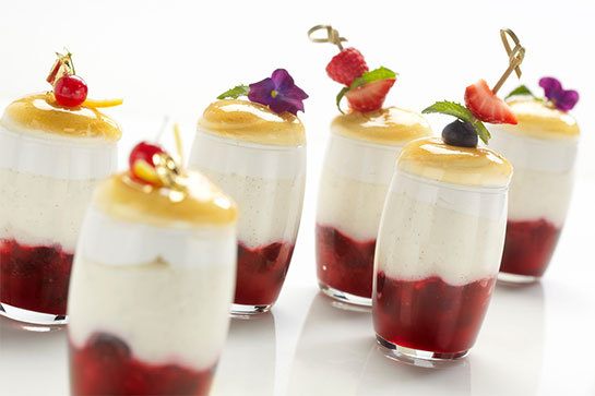 Meringue bavariancream red fruit shooter