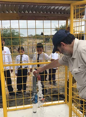 Zapote free water photo