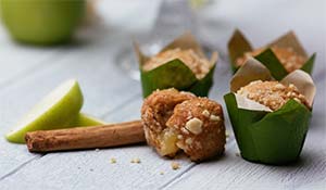 apple and cinnamon filled mini muffins